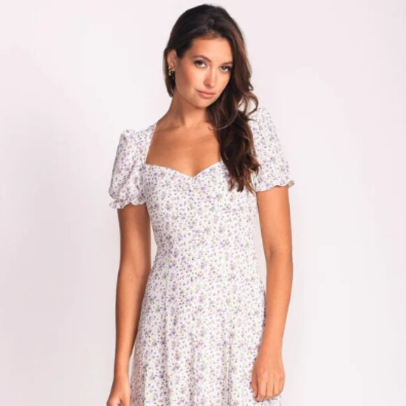 - Sweatheart Summer Dress - Picture 2 of 10